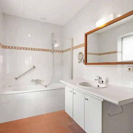 Otel Landal Kasteeldomein De Cauberg